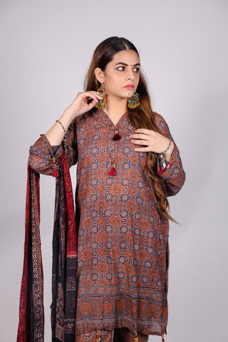 AJRAK PRINTED FABRIC STITCHED 02 PIECE SHIRT & TROUSER.