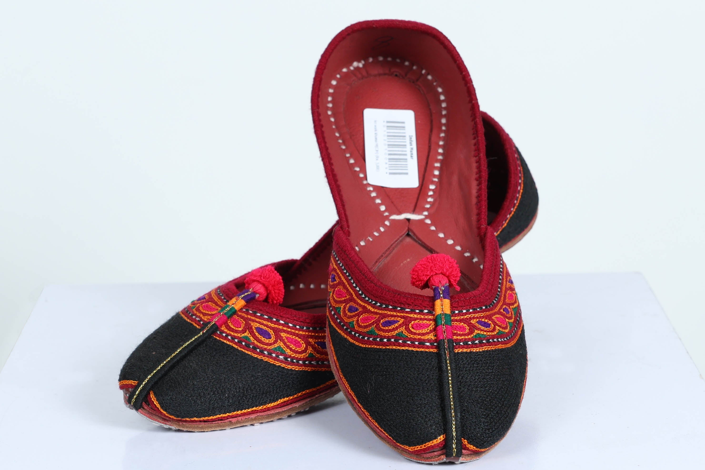 Women's Handmade Thari Khussa