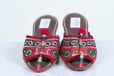 Vibrant Ethnic Embroidered Chappal