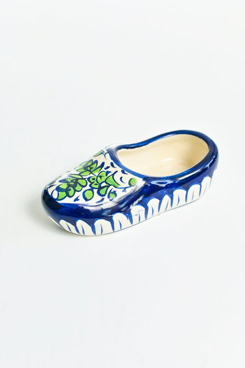 BLUE POTTERY SHOE ASHTRAY AND DECORATION PIECE